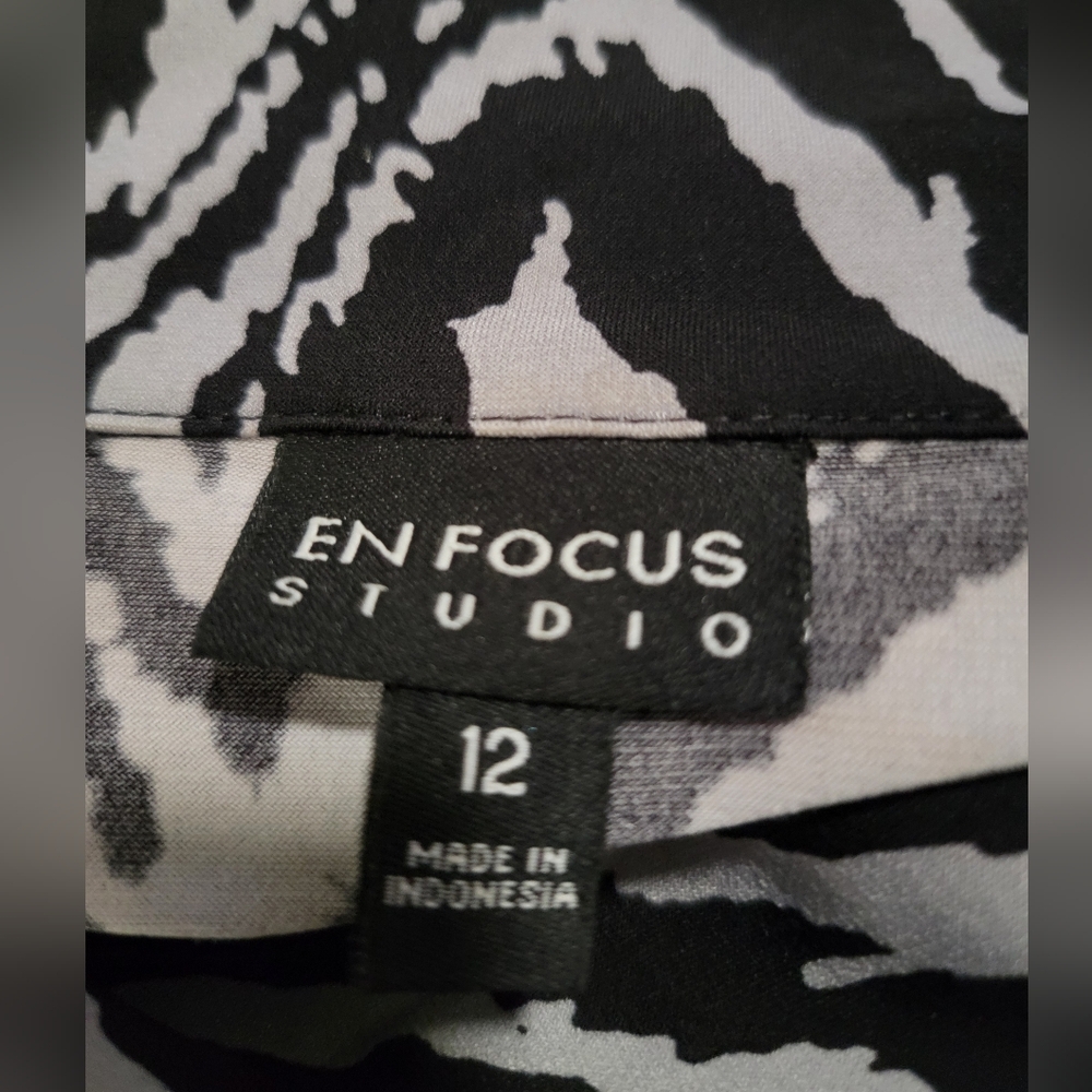Enfocus Studio Monochrome Animal Print Dres-size12 - Picture 6 of 6